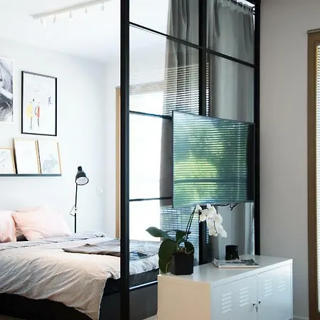 Modern Super Studio, 39 M2, Kolejowa 47 Warsaw