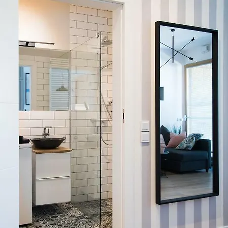 Apartment Modern Super Studio, 39 M2, Kolejowa 47 Warsaw